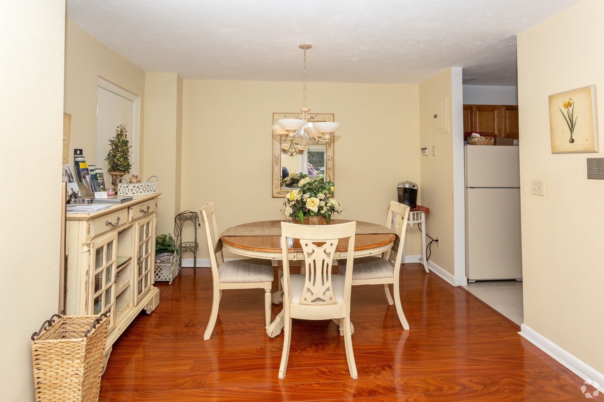 Brook Village East 319 E Main St Marlborough MA 01752 Apartment Finder