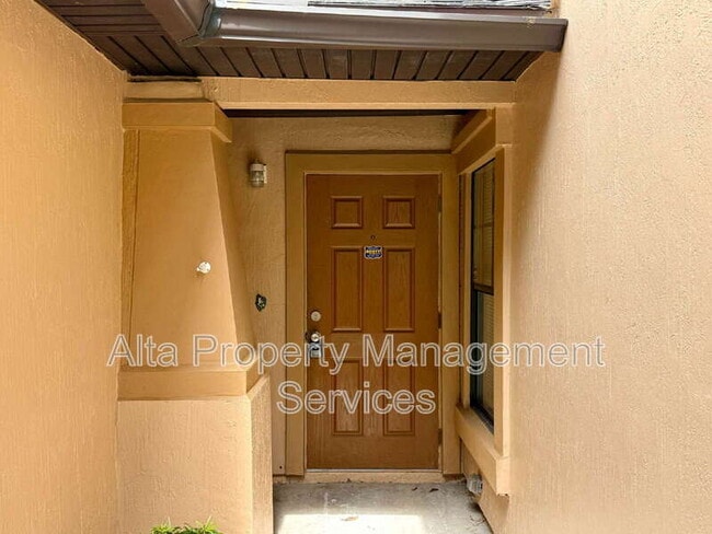 Building Photo - 4680 Playschool Dr