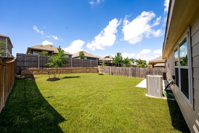 Building Photo - Welcome Home! Sterling Ridge