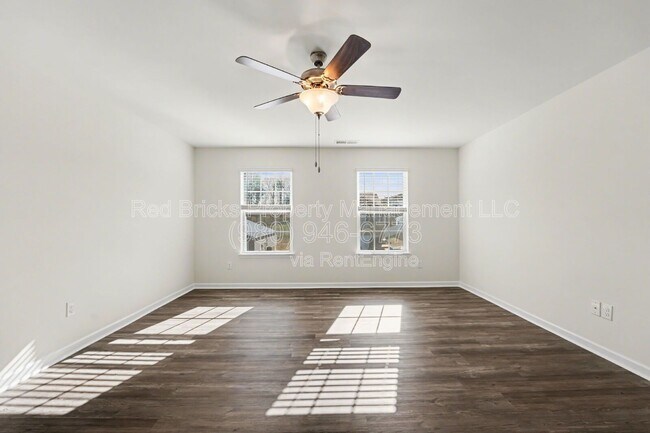 Building Photo - 7847 Whispering Strm Dr