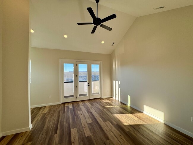 Building Photo - 1865 Zeta Way