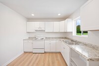 Building Photo - Brand New, Move in Ready 2 Bedroom, 1 Bath...