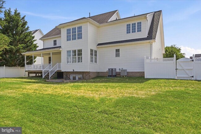Building Photo - 104 Bramble Ct