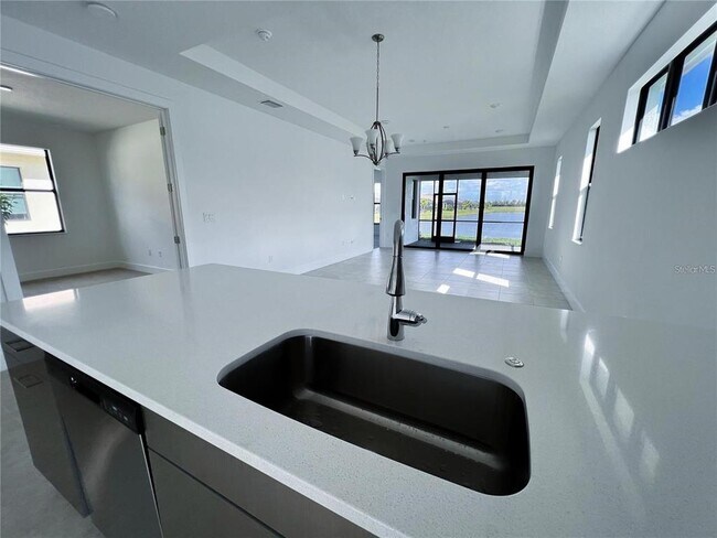 Building Photo - 5284 Barnett Cir