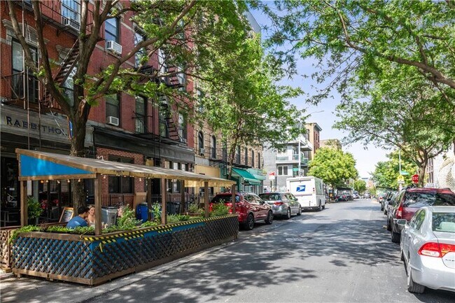 Building Photo - 339 Bedford Ave