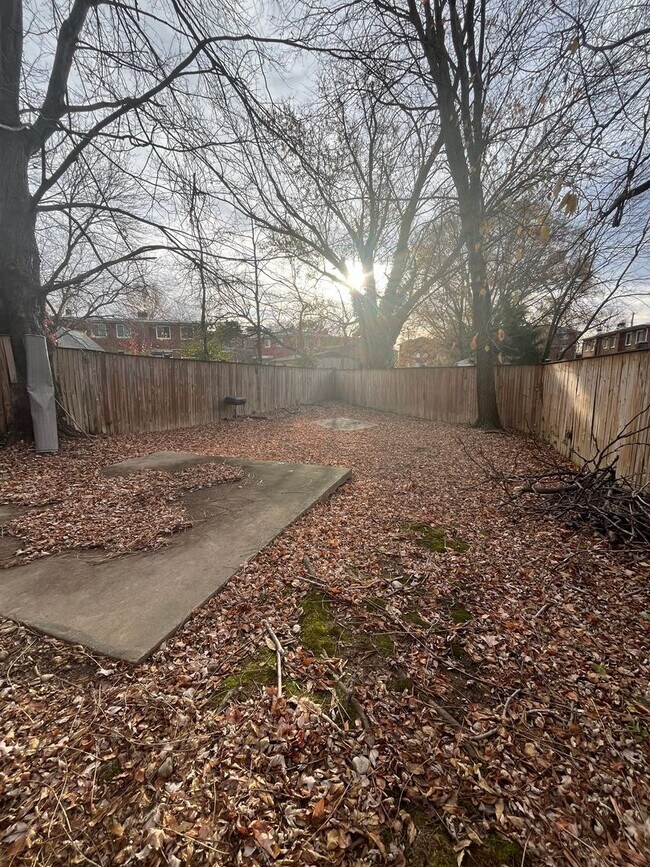 Building Photo - Lovely 4 BR/2.5 BA EOG Townhome in Temple ...