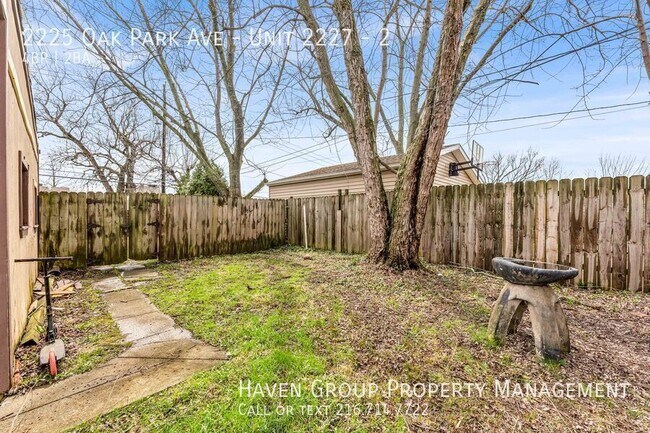 Building Photo - 2225 Oak Park Ave