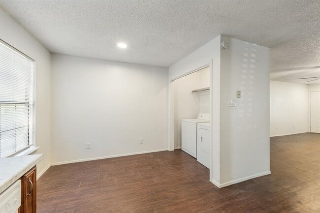 Building Photo - 4518 Speedway