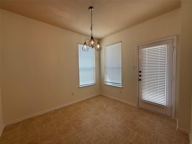 Building Photo - 104 Lava Bed Dr