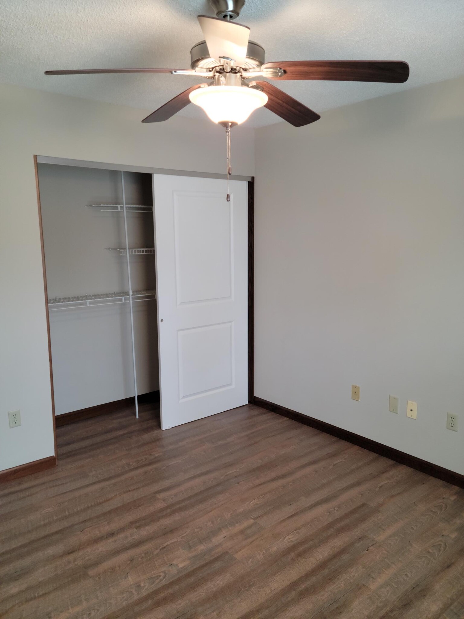 Building Photo - 16 Cherry Tree Ln