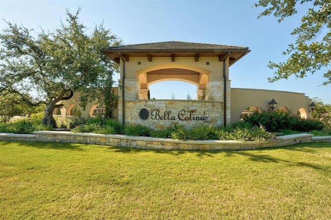 Building Photo - 15613 Cabrillo Way