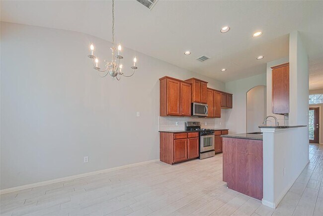 Building Photo - 2502 Oakthorn Ct