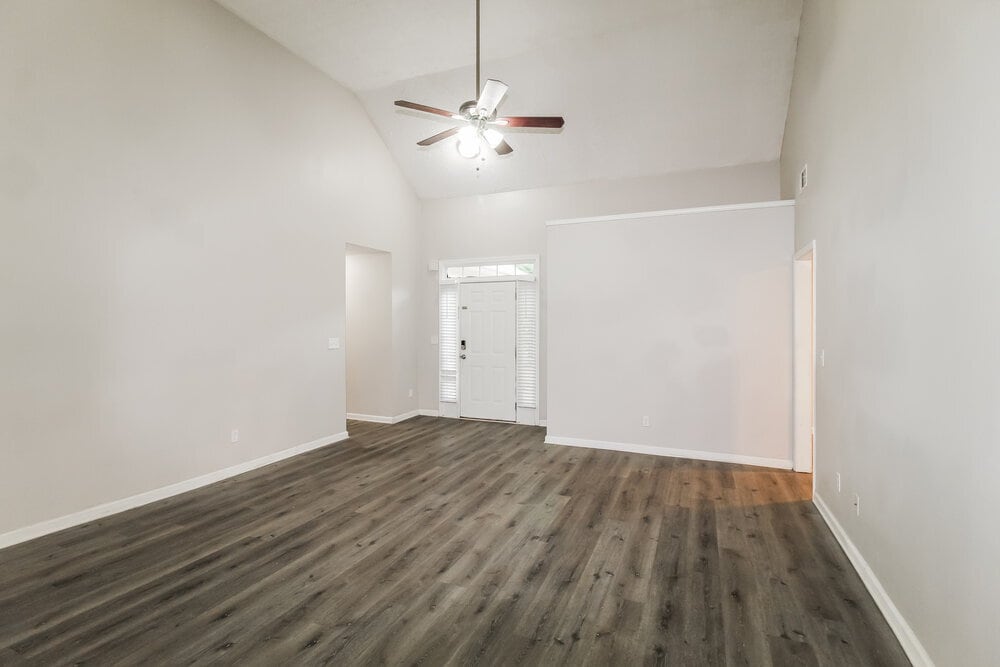 Building Photo - 850 Chaseridge Dr