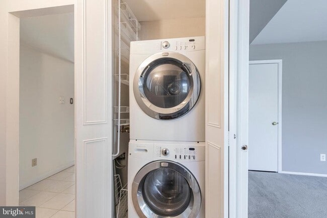 Building Photo - 510 Old Forge Crossing