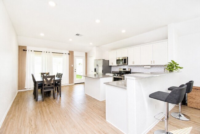Building Photo - 26622 Bluestem Valley Ln