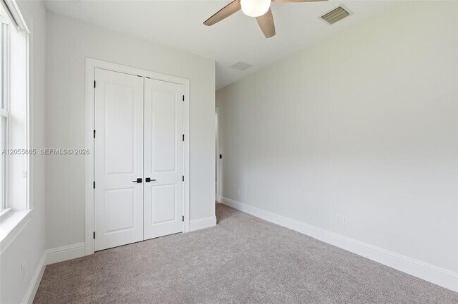 Building Photo - 4662 Estates Cir