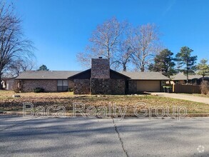 Building Photo - 1811 Brookside Dr