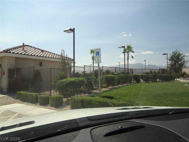 Building Photo - 9453 Alma Ridge Ave
