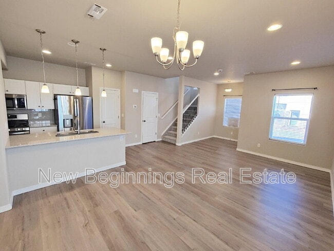 Building Photo - 6045 Inman Vw