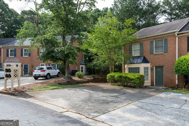 Building Photo - 9070 Cobbler Ct