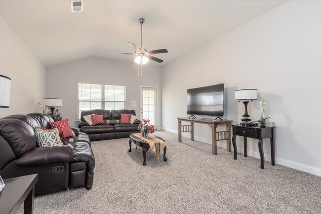 Building Photo - 5961 Uselton Dr