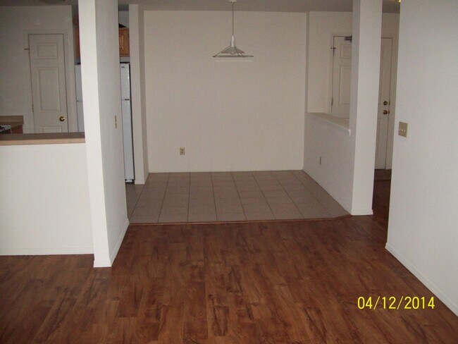 Building Photo - Fantastic Arboretum location - Spacious Ga...