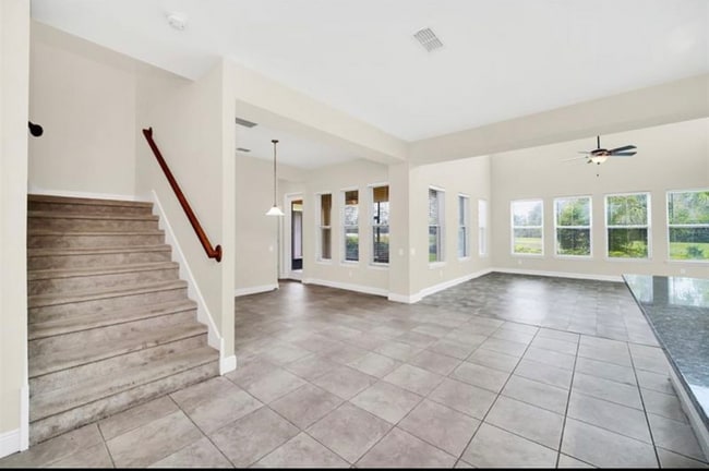 Building Photo - 12345 Aldford Dr