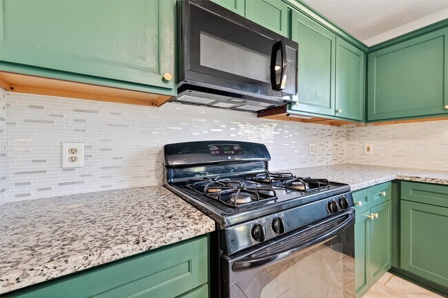 Building Photo - 7115 Renfro Dr