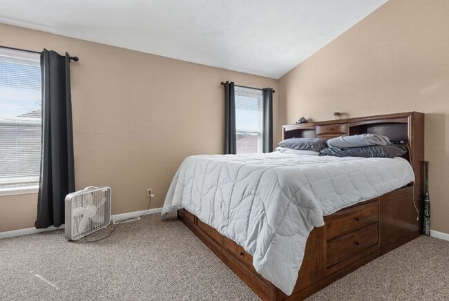Building Photo - Rockford Townhomes East