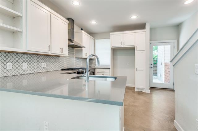 Building Photo - 1155 Crownview Ln