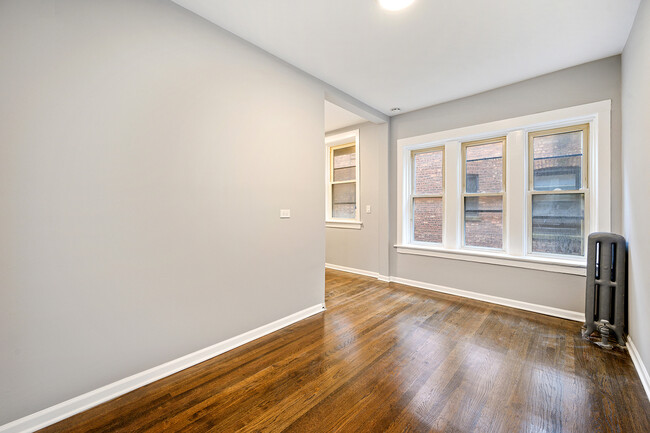 Building Photo - 2139 E 67th St
