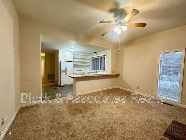 Building Photo - 67 Andrews Store Rd