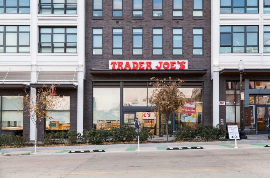 Building Photo - 225 Rhode Island Avenue Northwest