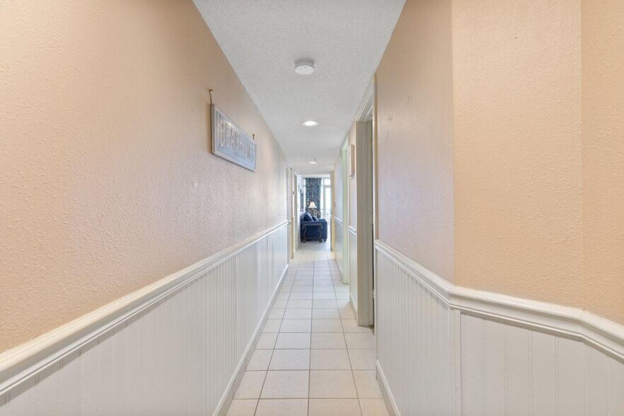 Building Photo - 1700 N Ocean Blvd