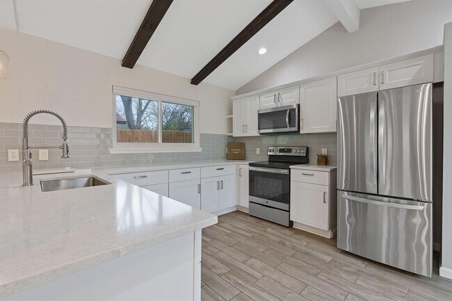 Building Photo - 5211 Halmark Dr