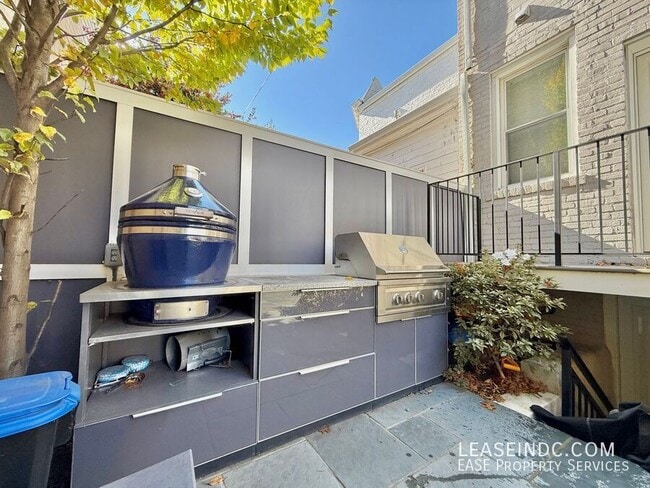 Building Photo - 4429 9th St NW