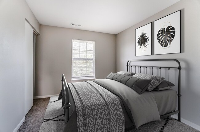 Building Photo - Renovated 3 Bedroom Available at Coral Clu...