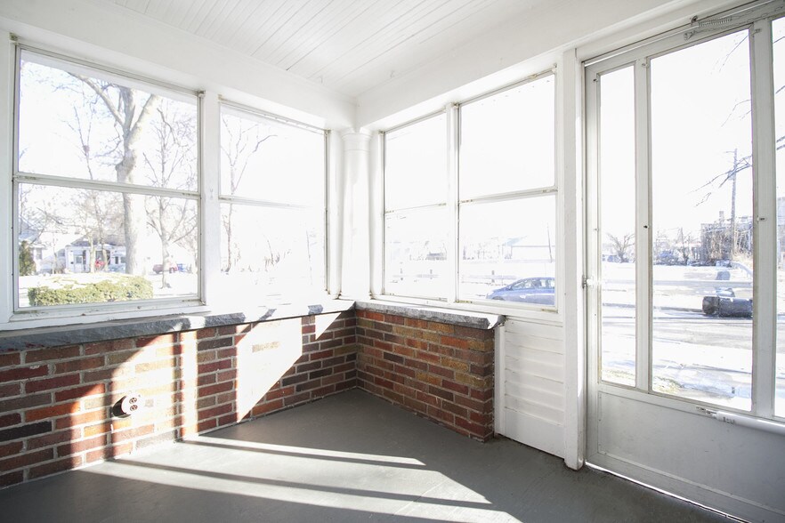 Building Photo - 4015 Eastway St