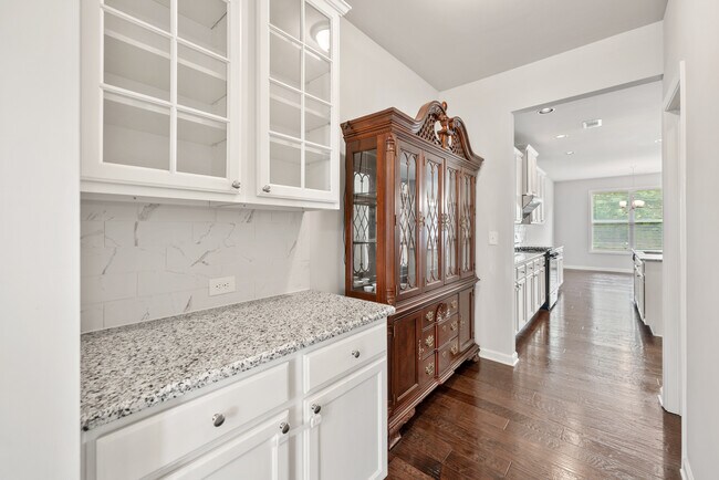 Building Photo - 3353 Ivy Farm Ct