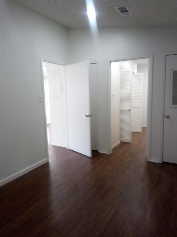 Building Photo - 3762 Tanglewilde St