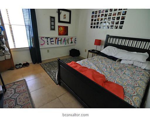 Building Photo - 2820 Forest Bend Dr