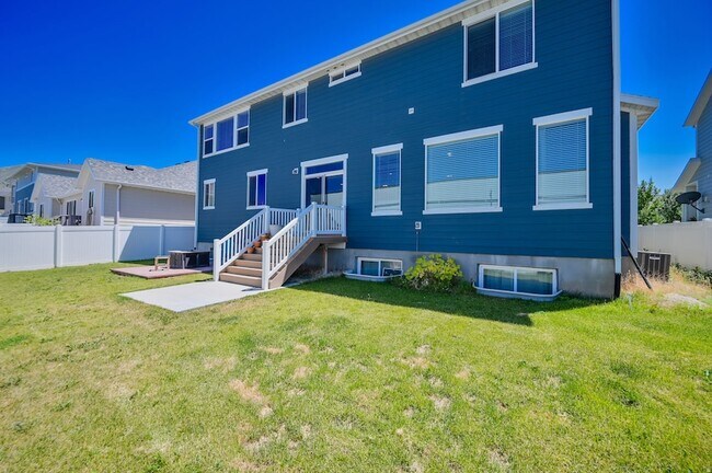 Building Photo - 774 Star Spangled Dr