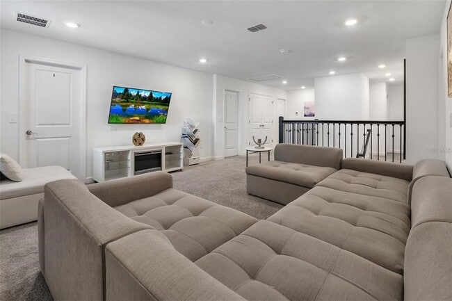 Building Photo - 9084 Sommerset Hills Dr