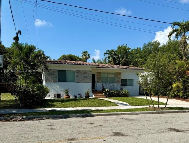 Primary Photo - 20 NW 45th St