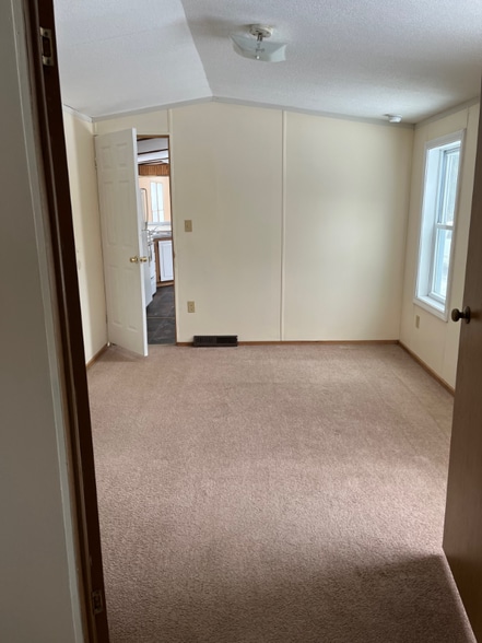 Building Photo - 20 Harriman Cove Rd