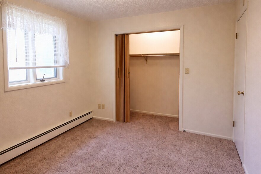 Building Photo - 1321 Walnut St