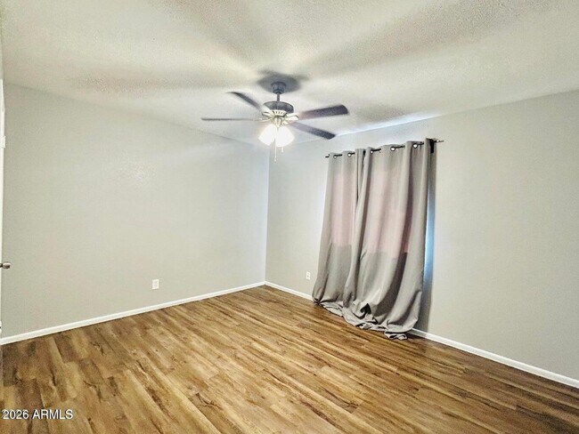 Building Photo - 240 S Doran