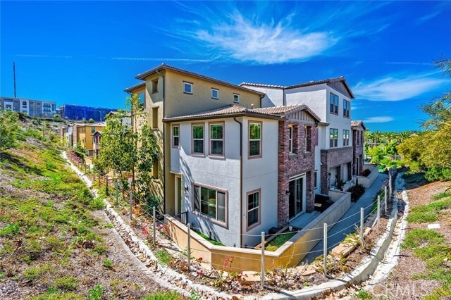 Building Photo - 1852 Red Willow Wy