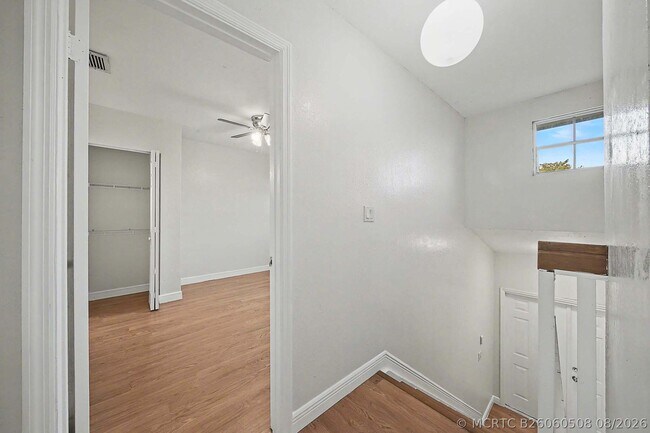 Building Photo - 5789 Woodland Point Dr