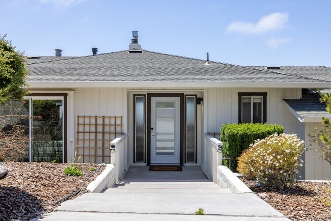Building Photo - 2757 Sea Glass Ave